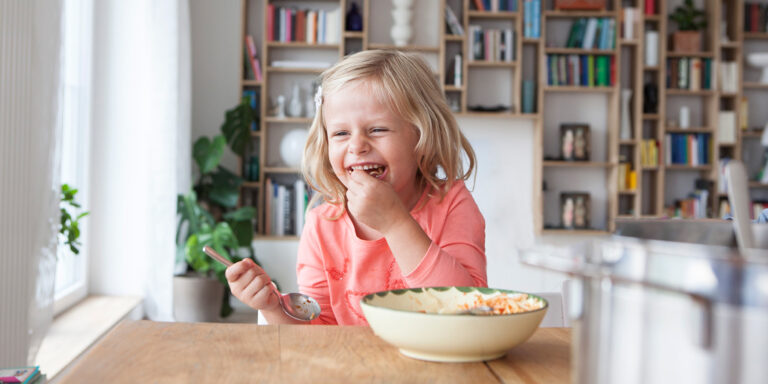 Ideas para que tu hijo disfrute de los alimentos